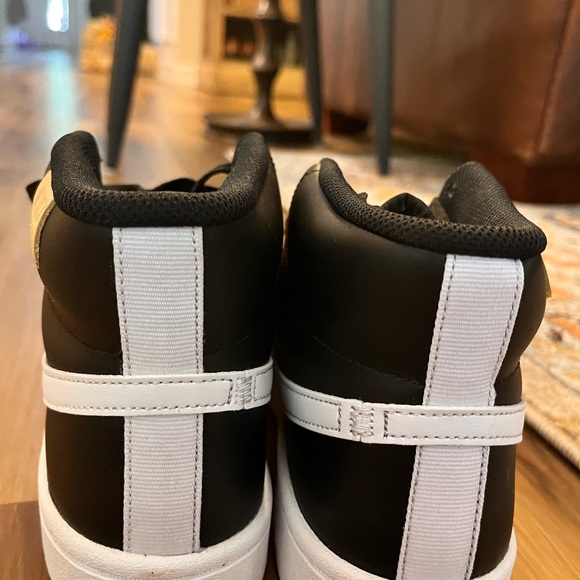 7.5M black Nike Court Royale Mid *Brand New - Never worn* - Picture 9 of 13